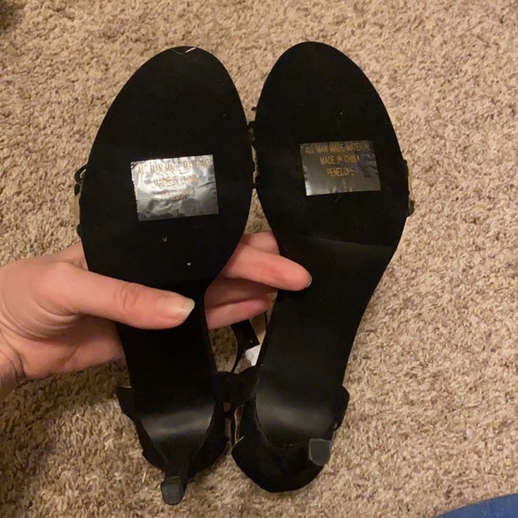 New Betani ankle strap cheetah sandals - Picture 4 of 4